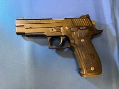 Sig Sauer P226-22 = gereserveerd LvT
