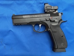 CZ 75 SP-01 Shadow incl tritumsights en reddot = gereserveerd A.D.