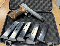 Sig Sauer P210 = gereserveer A.D.